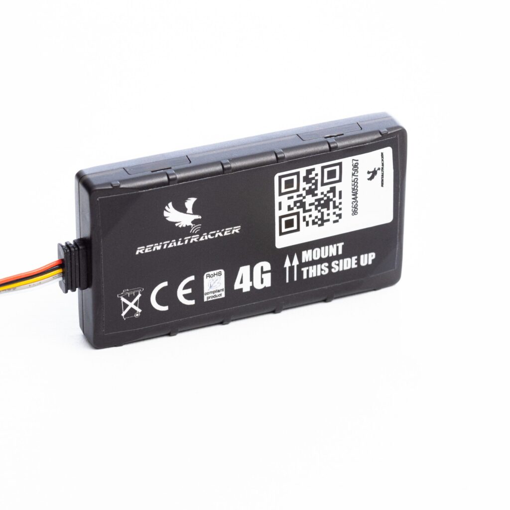 WIRED-TRACKER-4G-STEHEND-OHNE-MÜNZE-scaled-1